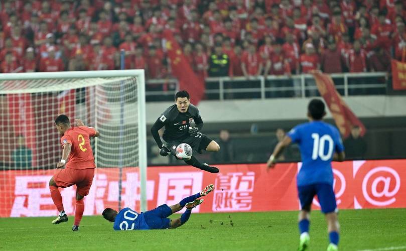 热力四射足球盛事如火如荼,国内球队斗志昂扬的简单介绍 热力四射足球盛事如火如荼,国内球队斗志昂扬的简单介绍