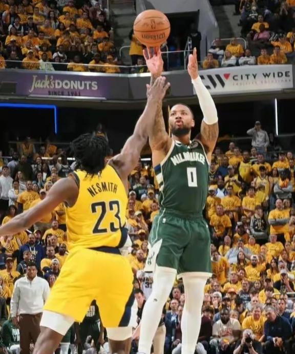 半场比分胶着，胜利关键在于谁？的简单介绍