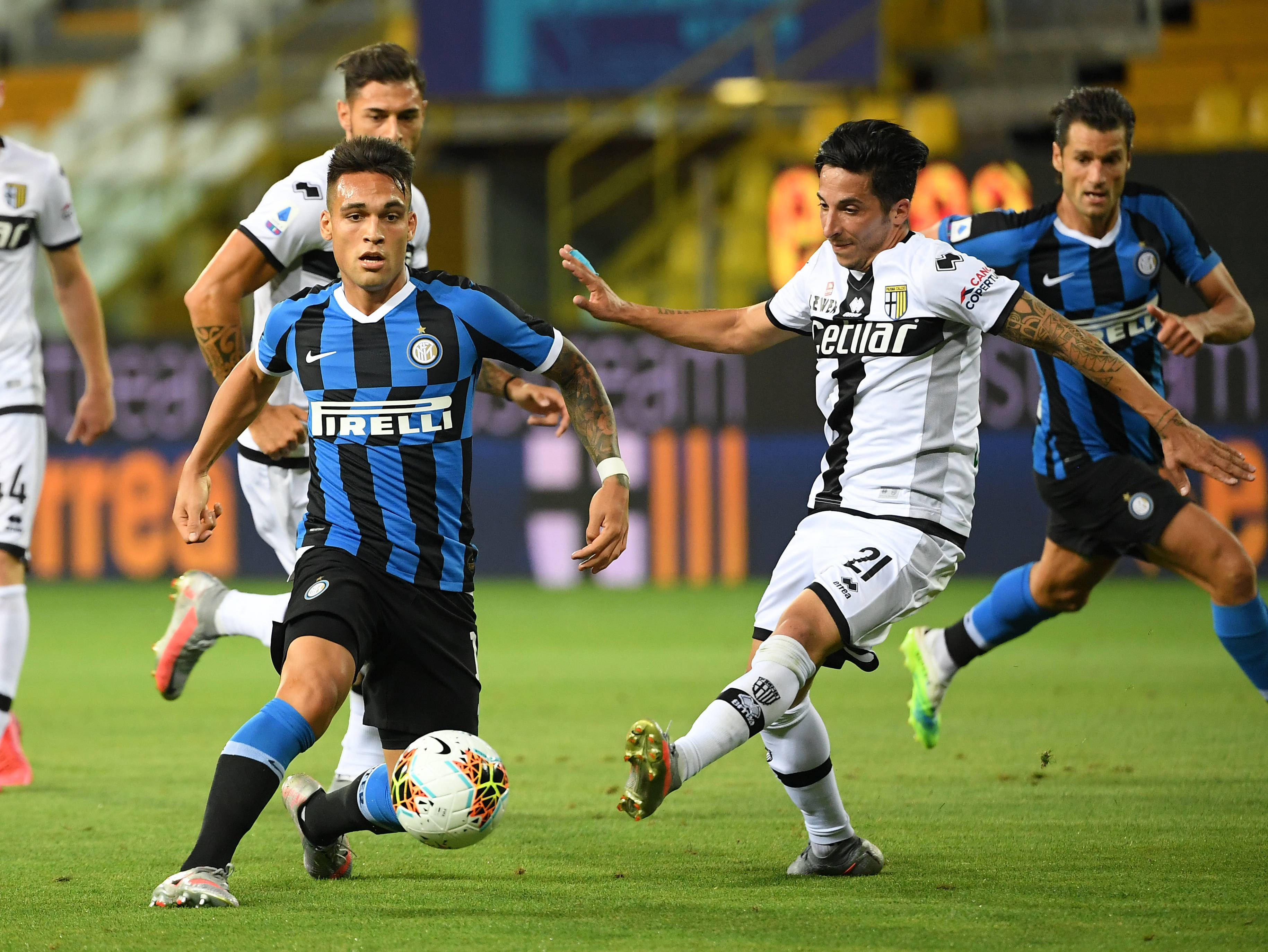 关于乌迪内斯主帅下课，寻求联赛复苏的信息