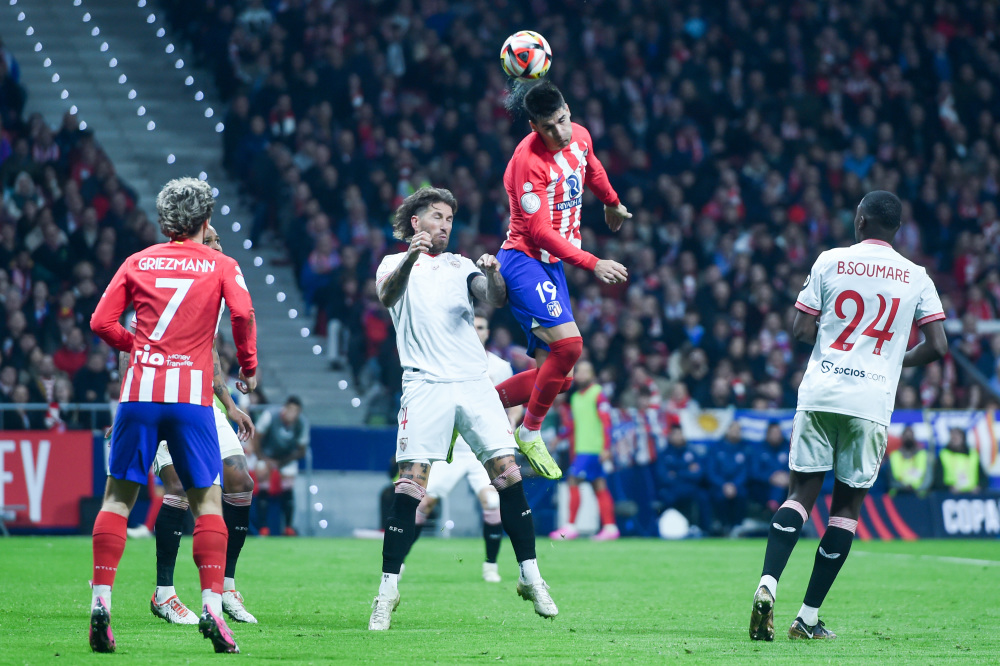 西班牙足球场上有哪些精彩瞬间？的简单介绍