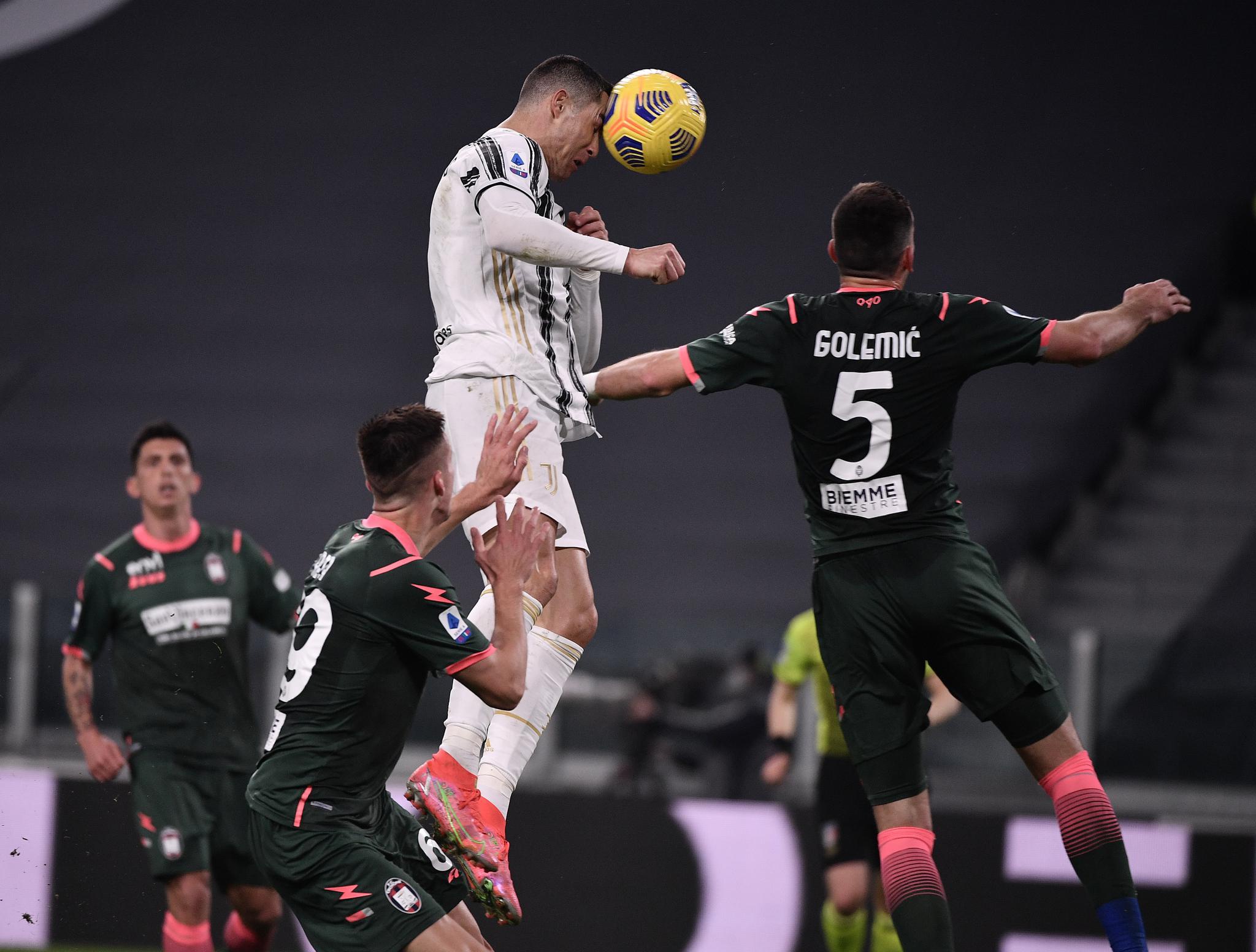 尤文图斯凭借C罗进球轻取里昂，晋级有望