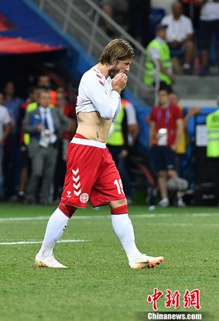 丹麦队在点球大战中力克俄罗斯,晋级半决赛 丹麦队在点球大战中力克俄罗斯,晋级半决赛
