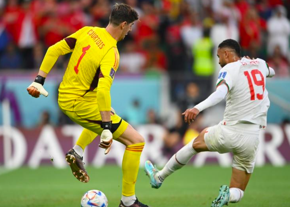 匈牙利黑马登顶，打入欧锦赛季军战