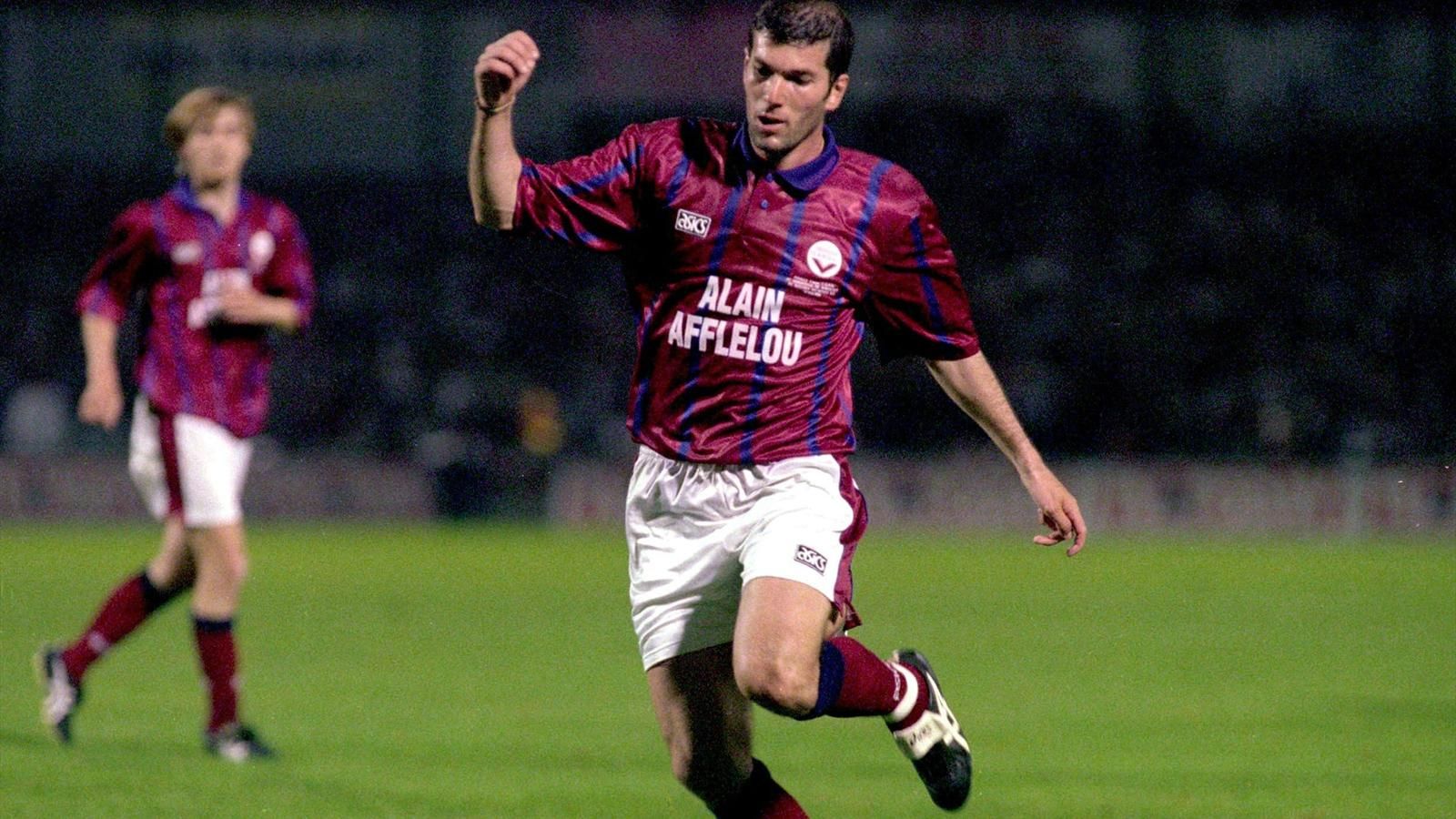 关于里昂战平南特,换位不改双方激战平分秋色的信息 关于里昂战平南特,换位不改双方激战平分秋色的信息