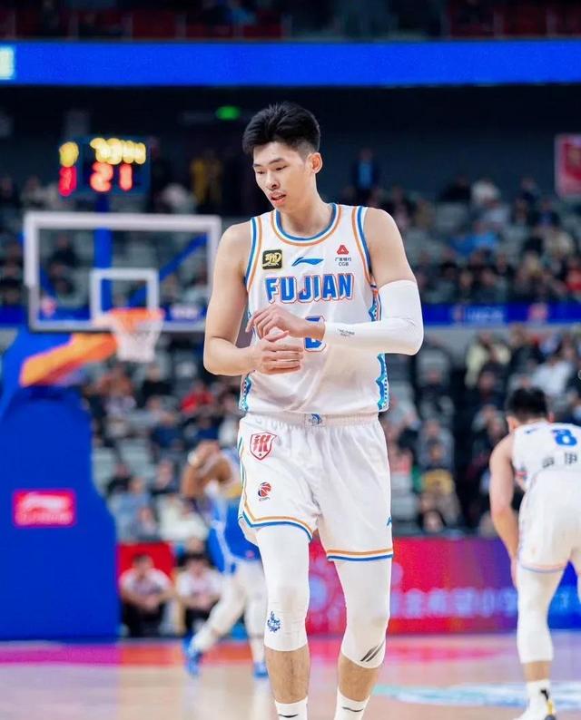 关于福建队外援表现出色，贡献关键一战的信息