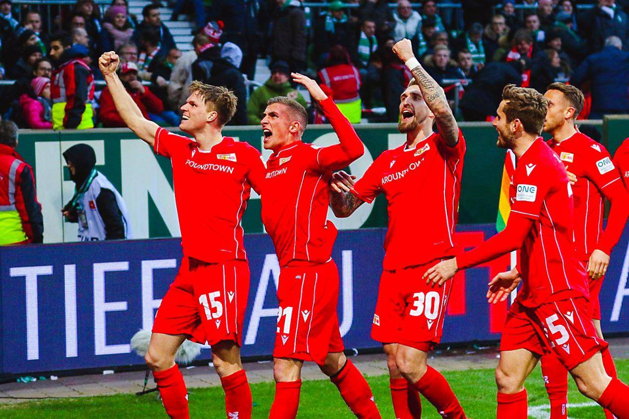 柏林联队在德国足球联赛中表现出色，受到瞩目