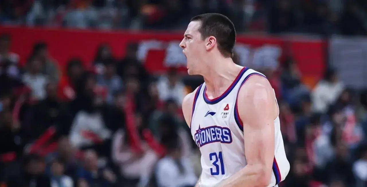 荷兰女篮全面崩溃，惨遭美国彻底击溃出局