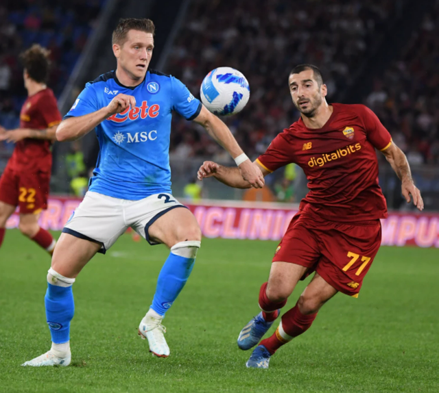 英格兰完胜那不勒斯，门迪高光表现