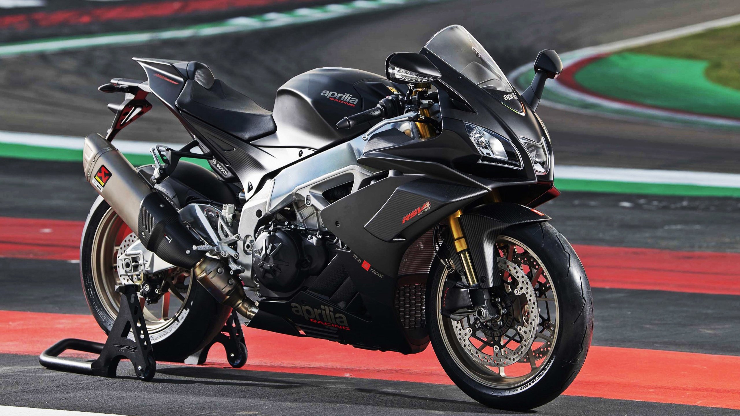 跨越太平洋的篮球对决，篮网对阵辽宁，恩比德逆境中爆发